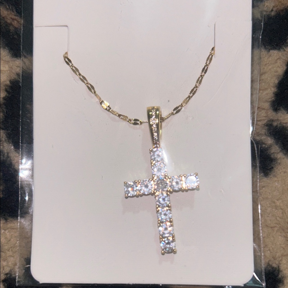 Elegant Gold Cross Pendant Necklace
